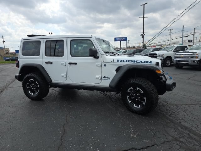 Used 2025 Jeep Wrangler Unlimited Rubicon 4xe w/ Safety Group AWD/4WD image 10