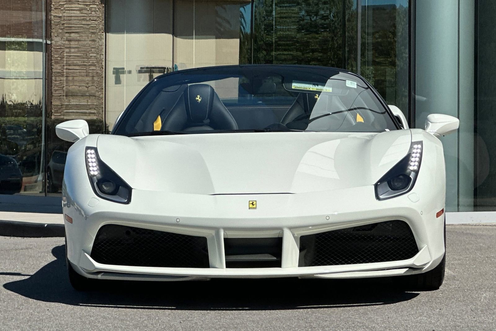Used 2019 Ferrari 488 Spider RWD image 11