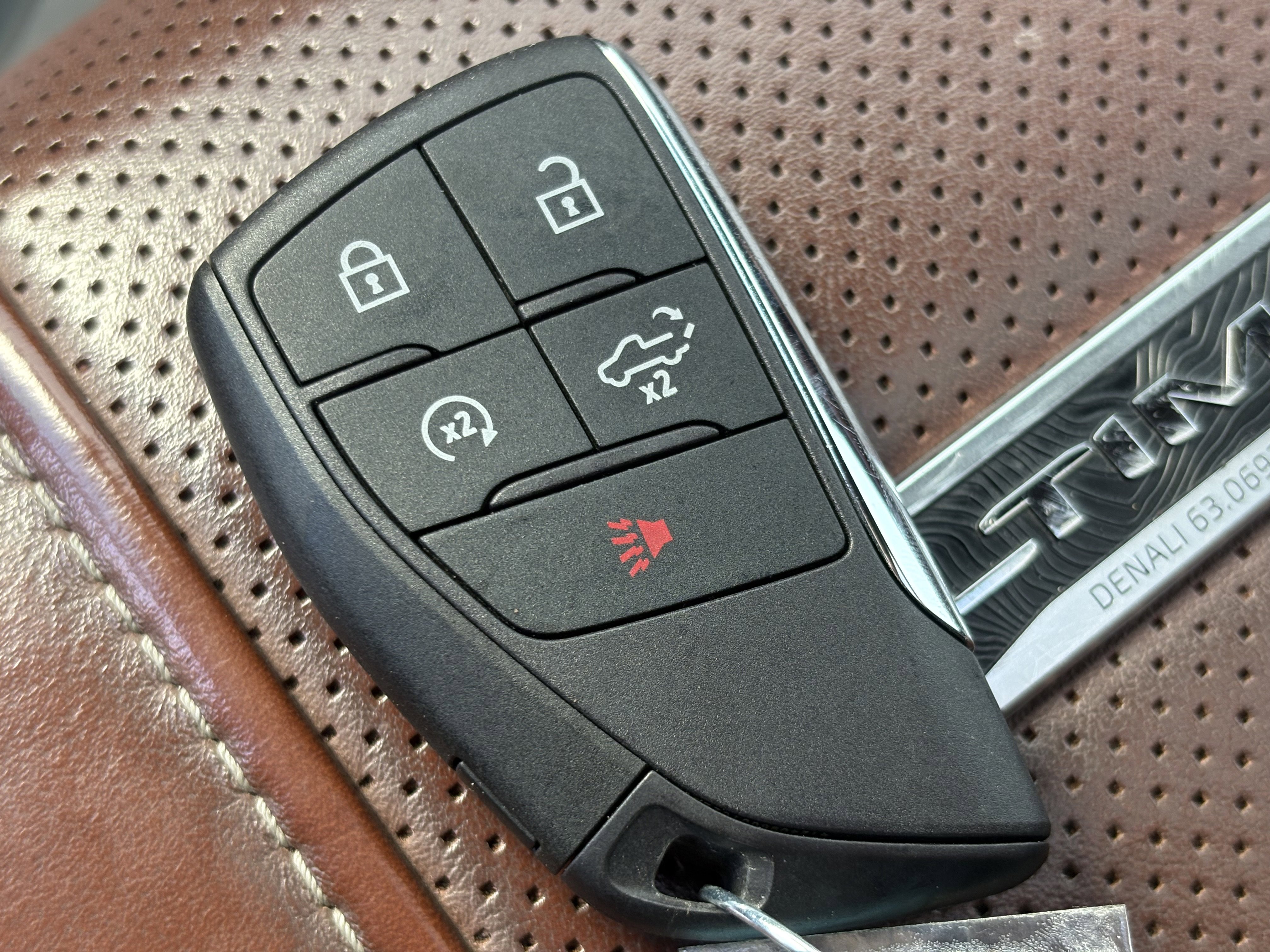 Used 2024 GMC Sierra 2500 Denali Ultimate w/ Max Trailering Package image 30