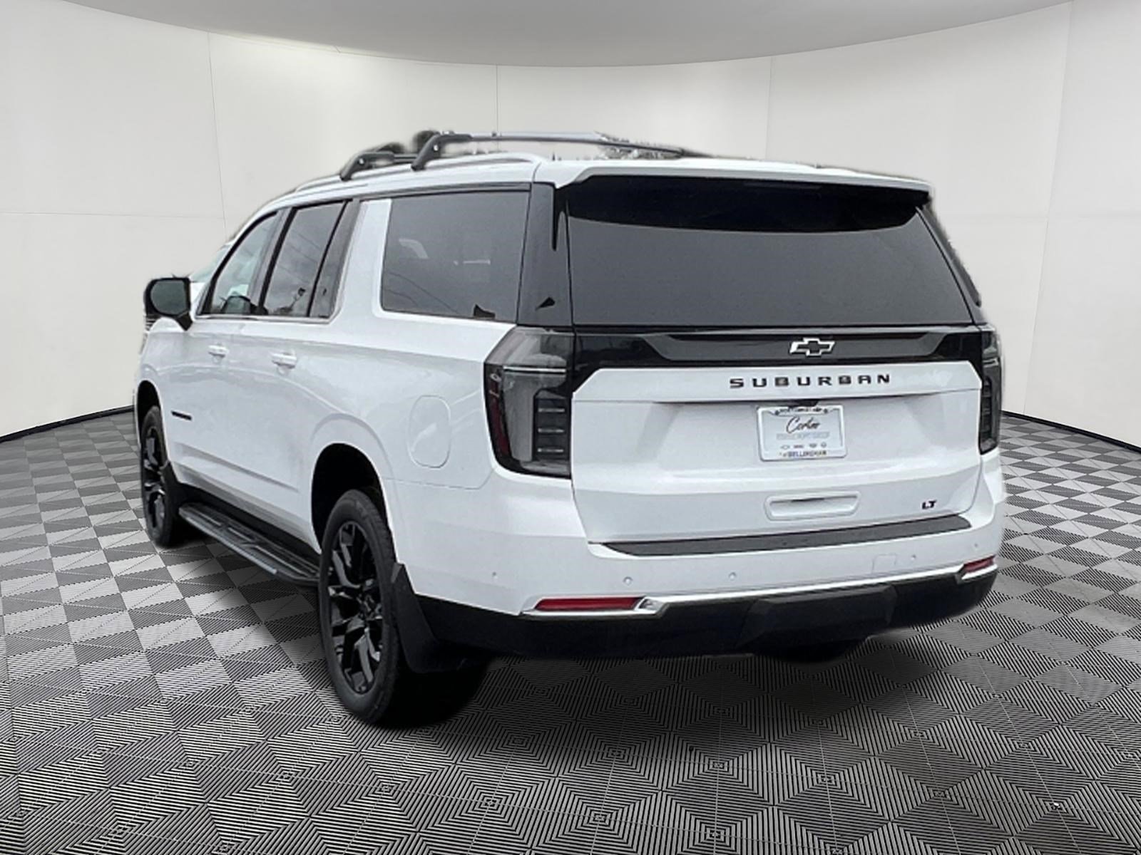 New 2026 Chevrolet Suburban LT w/ Comfort Package AWD/4WD image 4