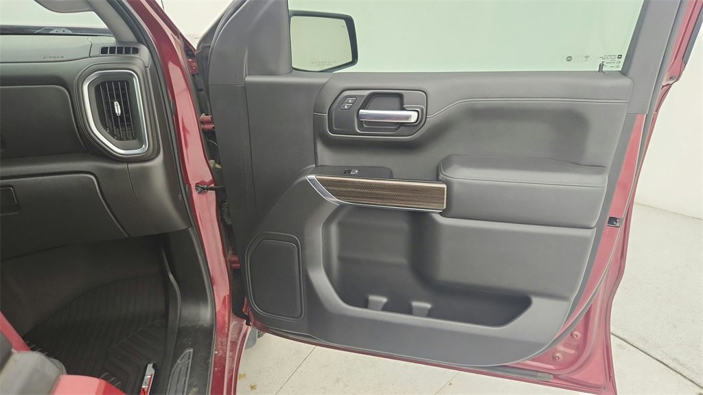 Used 2020 Chevrolet Silverado 1500 LT w/ Texas Edition image 32