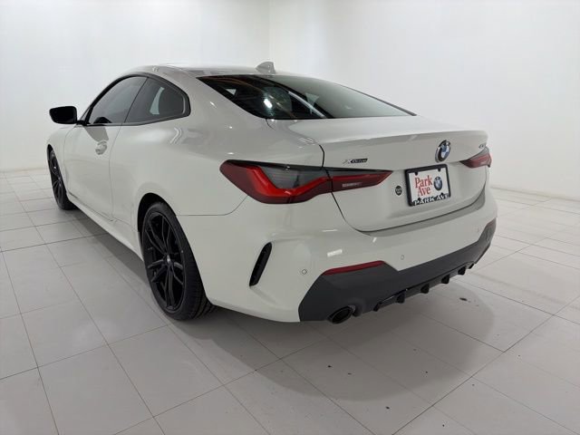 Used 2021 BMW 430i xDrive Coupe w/ M Sport Package AWD/4WD image 3