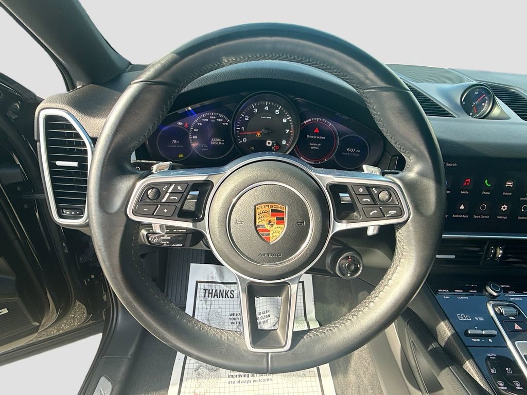 Used 2023 Porsche Cayenne Platinum Edition image 12