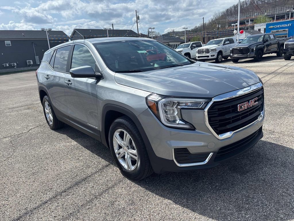 Used 2024 GMC Terrain SLE AWD/4WD image 7