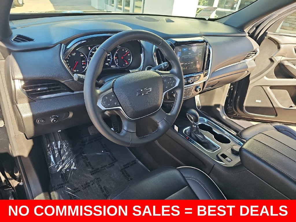 Used 2023 Chevrolet Traverse Premier w/ Redline Edition AWD/4WD image 17