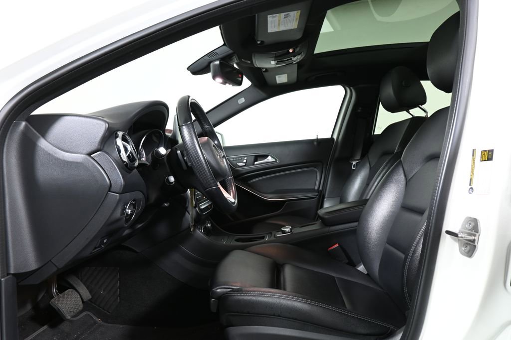 Used 2020 Mercedes-Benz GLA 250 4MATIC image 3