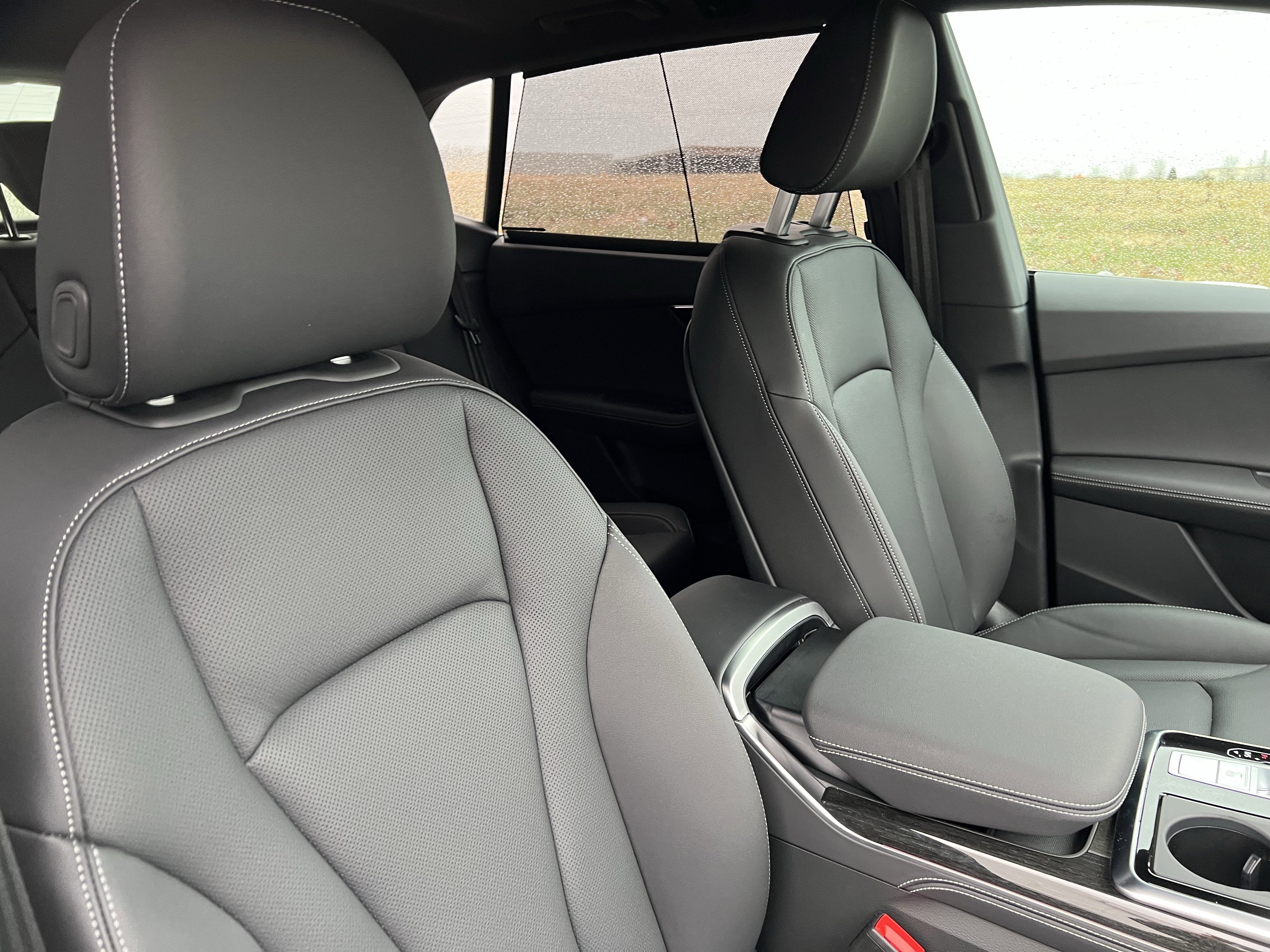 Used 2025 Audi Q8 Premium Plus image 35