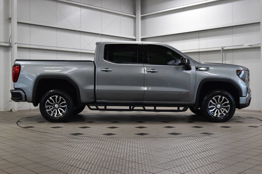 Used 2023 GMC Sierra 1500 AT4 w/ Technology Package AWD/4WD image 9