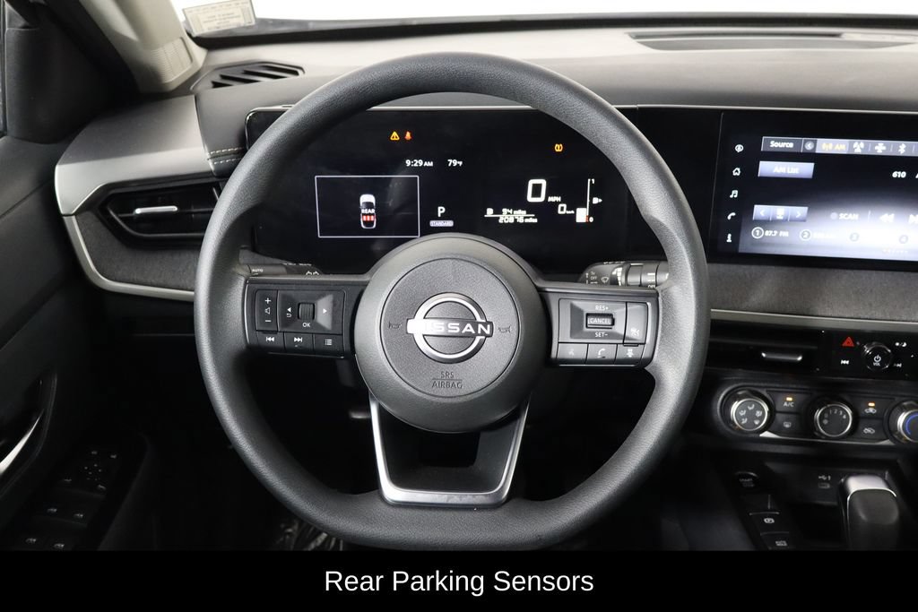 Used 2025 Nissan Kicks SV FWD image 7