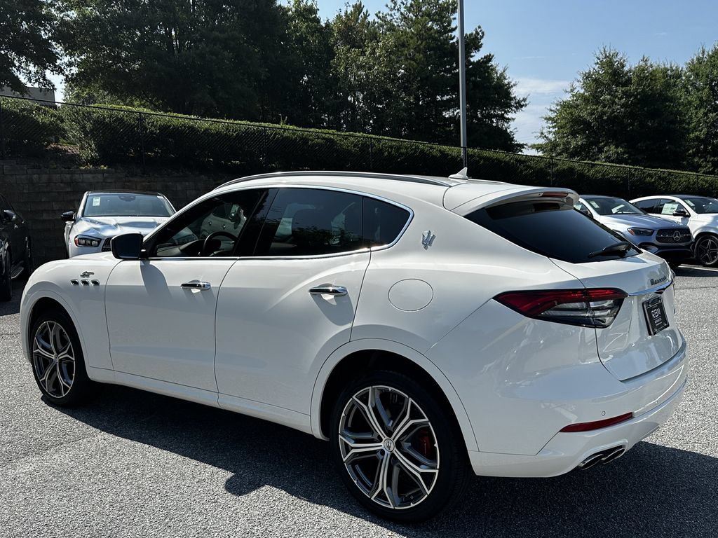 Used 2023 Maserati Levante GT AWD/4WD image 6