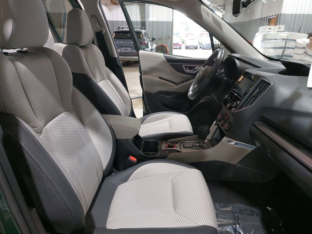 Used 2024 Subaru Forester Premium image 10