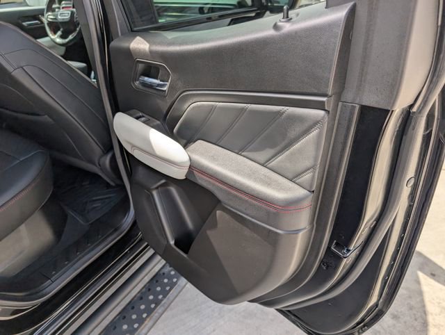 Used 2024 GMC Canyon AT4X image 33