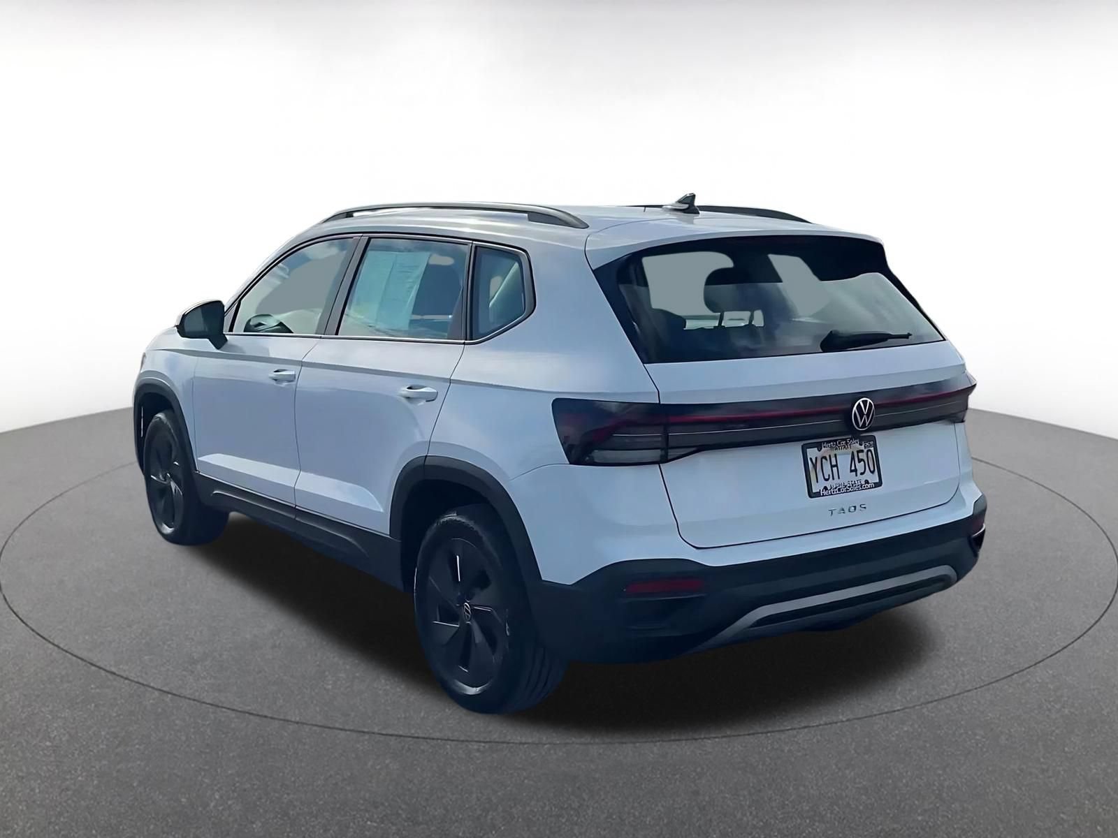 Used 2026 Volkswagen Taos S FWD image 10