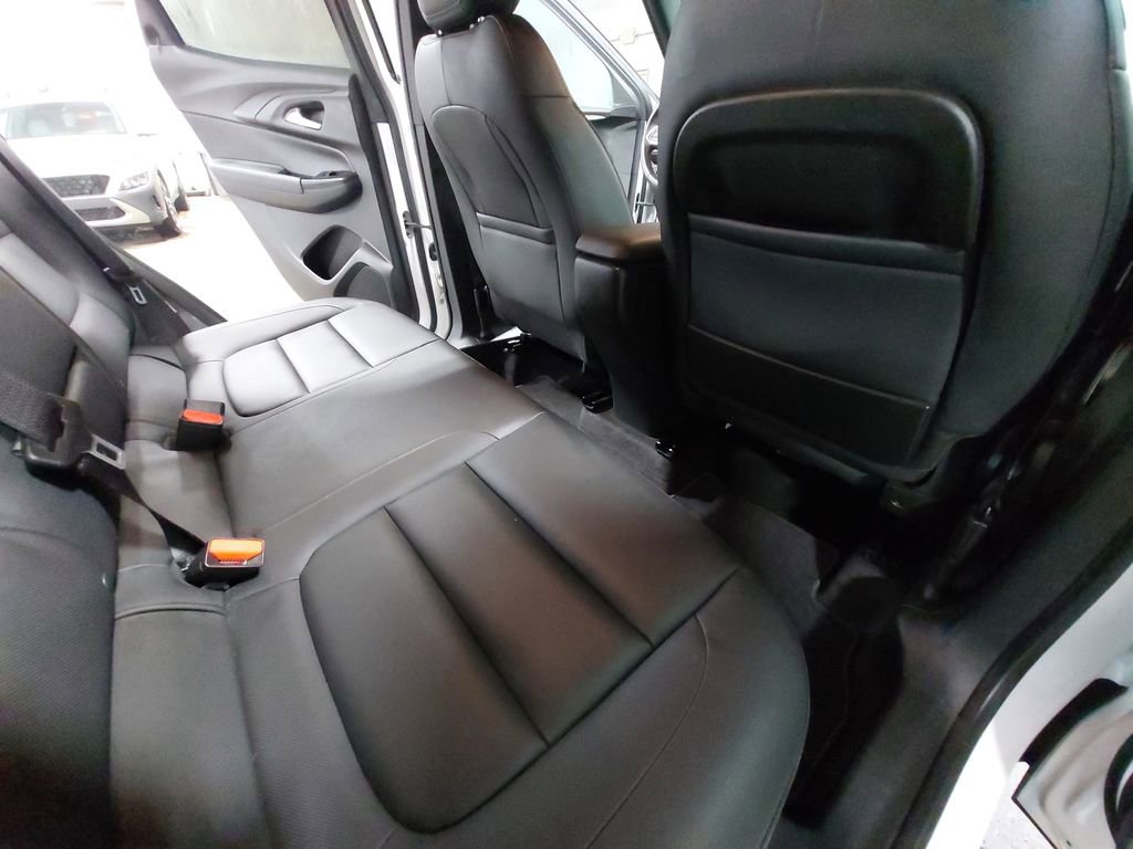 Used 2023 Chevrolet TrailBlazer ACTIV image 11