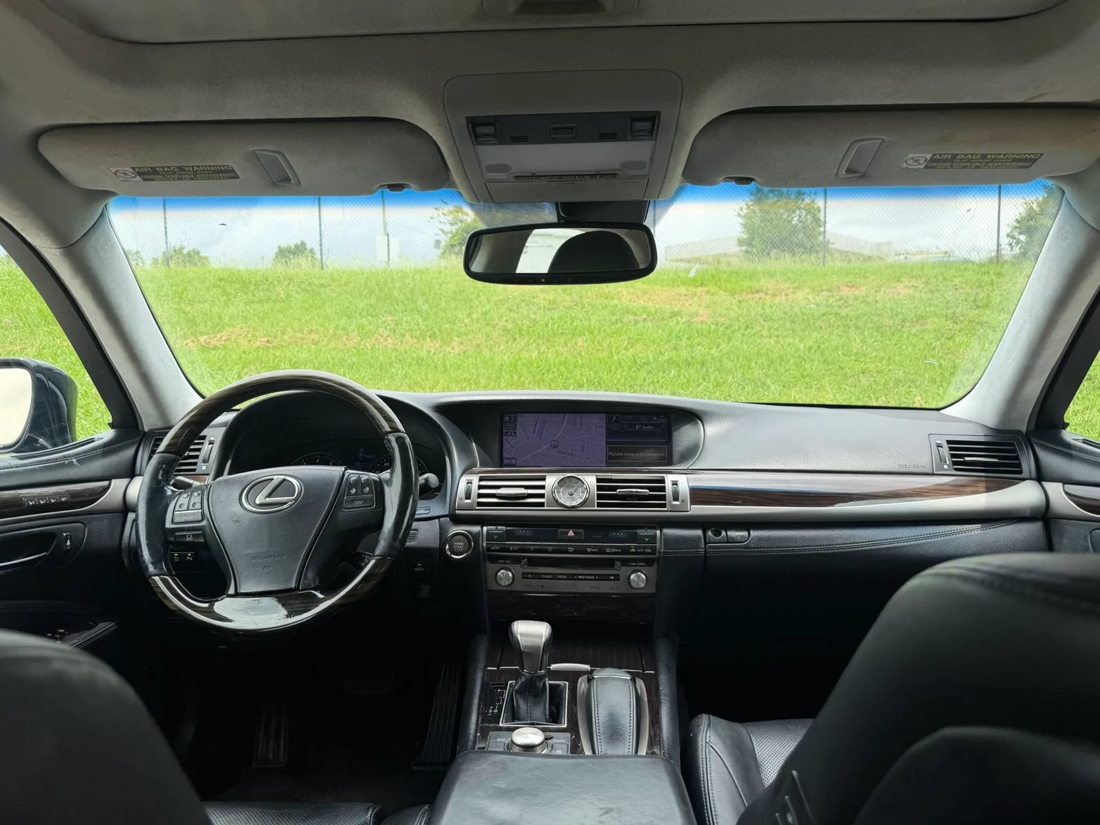 Used 2013 Lexus LS 460 L w/ Preferred Accessory Package RWD image 19