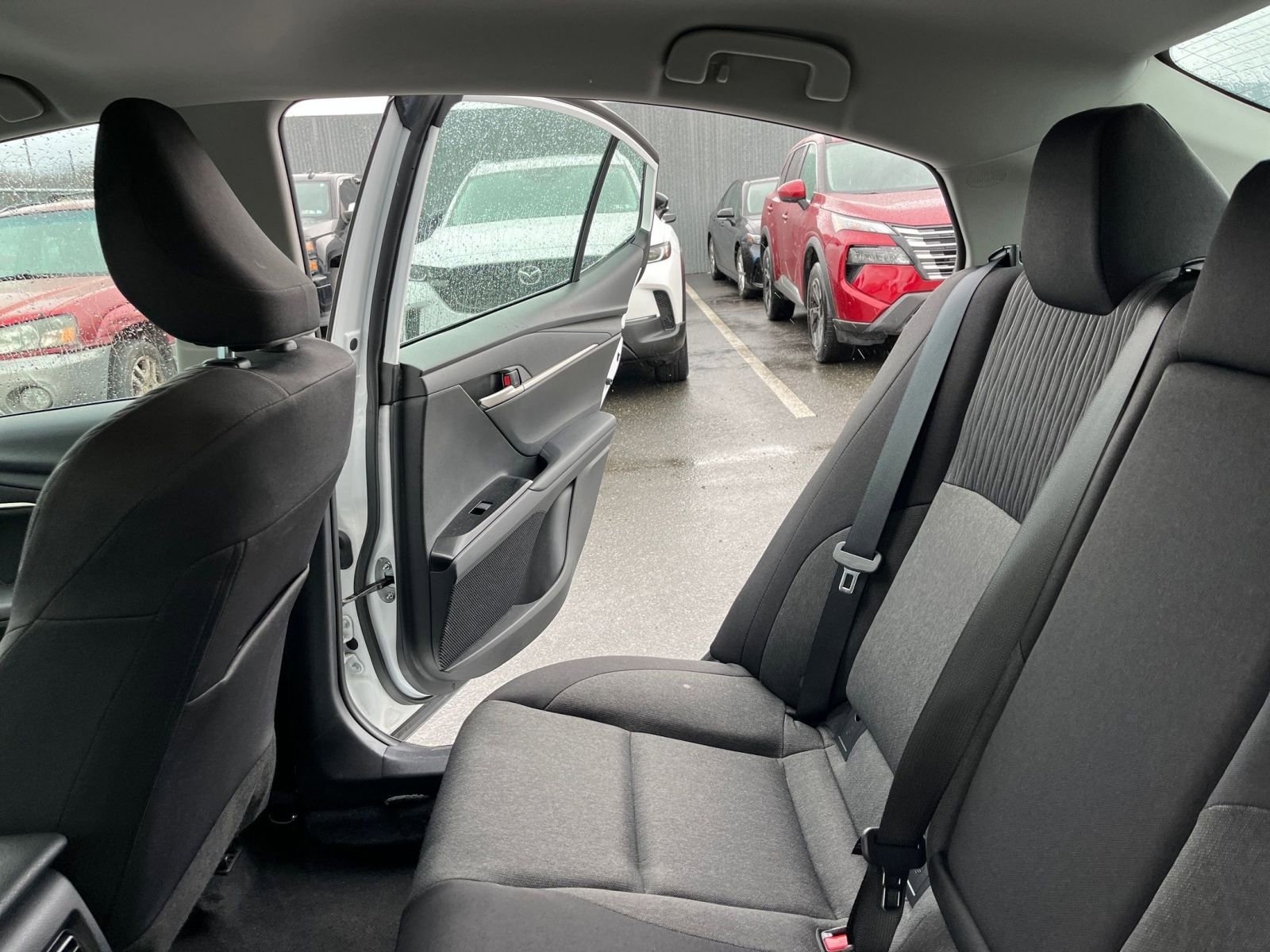 Used 2025 Toyota Camry LE FWD image 38