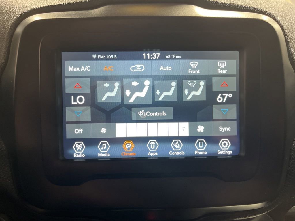 Used 2021 Jeep Renegade Latitude w/ Convenience Group AWD/4WD image 24