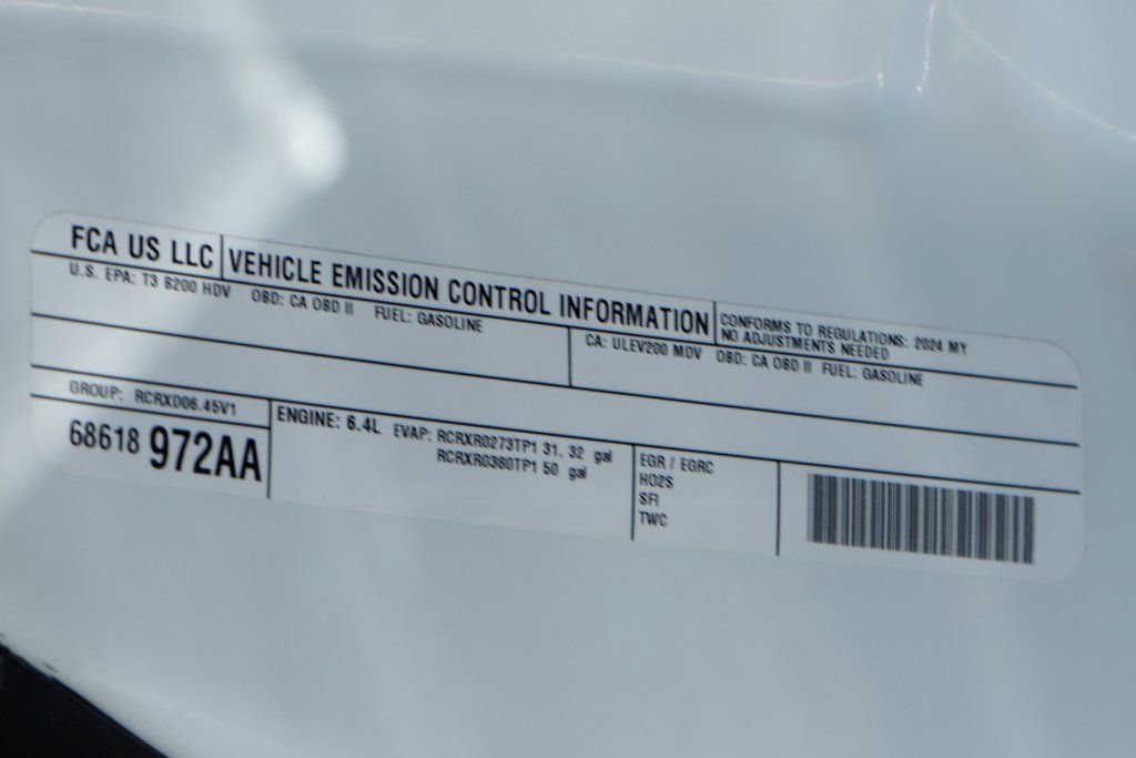 Used 2024 RAM 2500 Tradesman w/ Chrome Appearance Group image 14