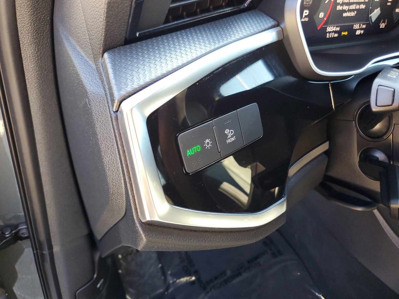 Used 2025 Audi Q3 2.0T Premium w/ Convenience Package image 23