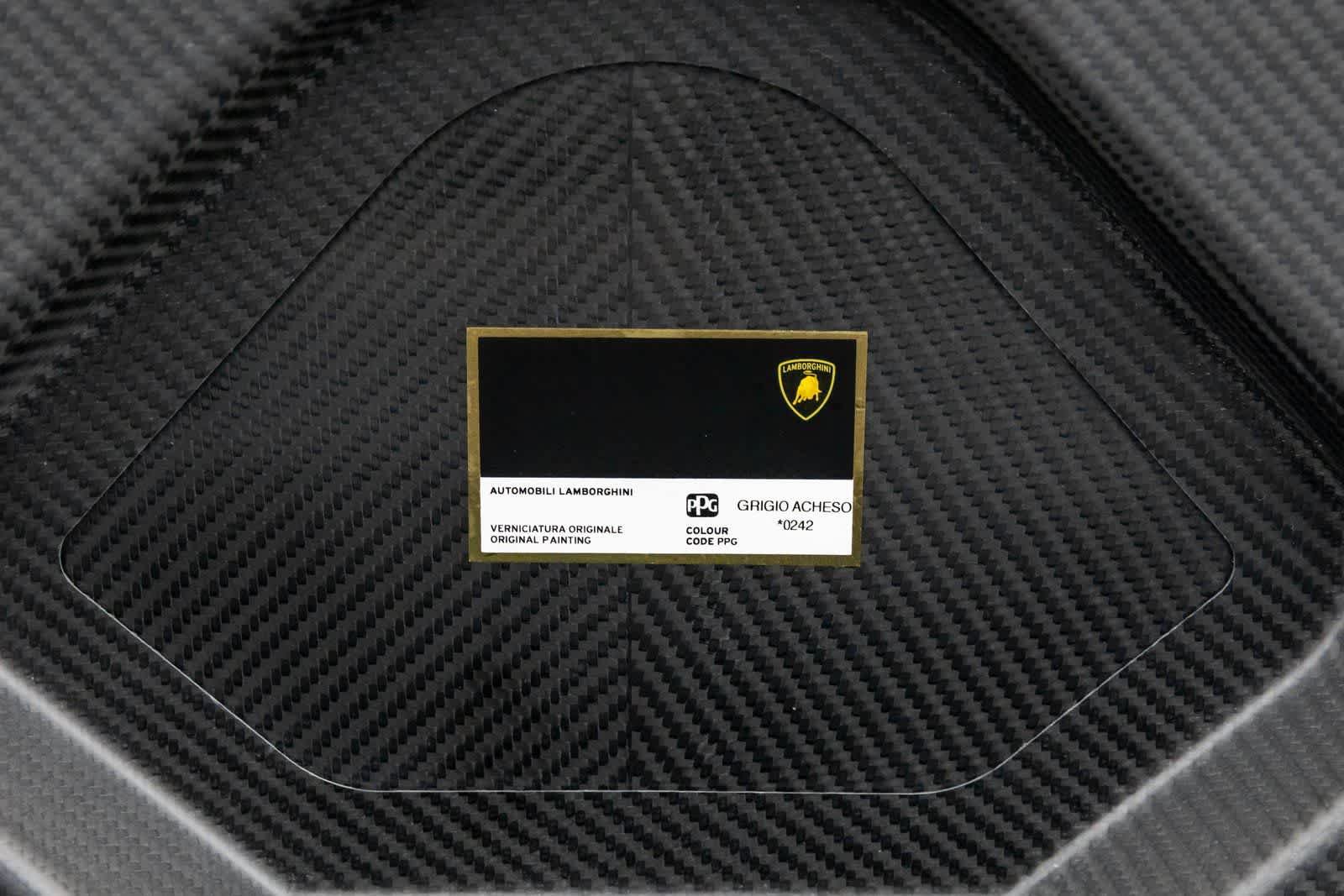 Used 2024 Lamborghini Revuelto AWD/4WD image 40