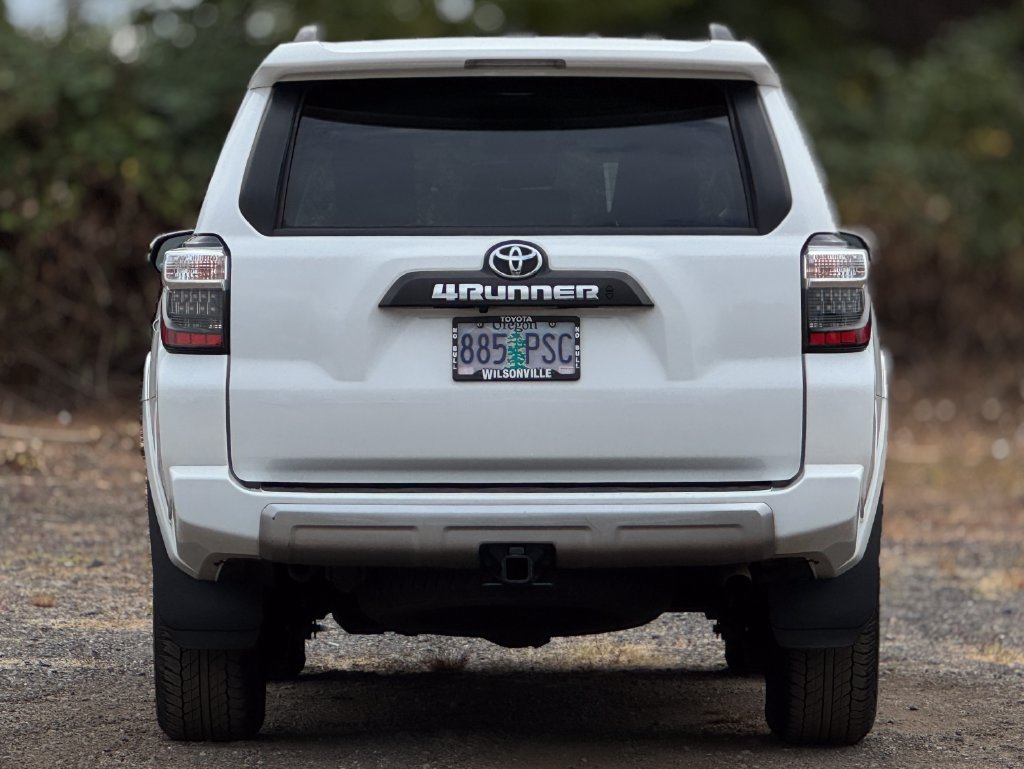 Used 2024 Toyota 4Runner TRD Off-Road Premium AWD/4WD image 6