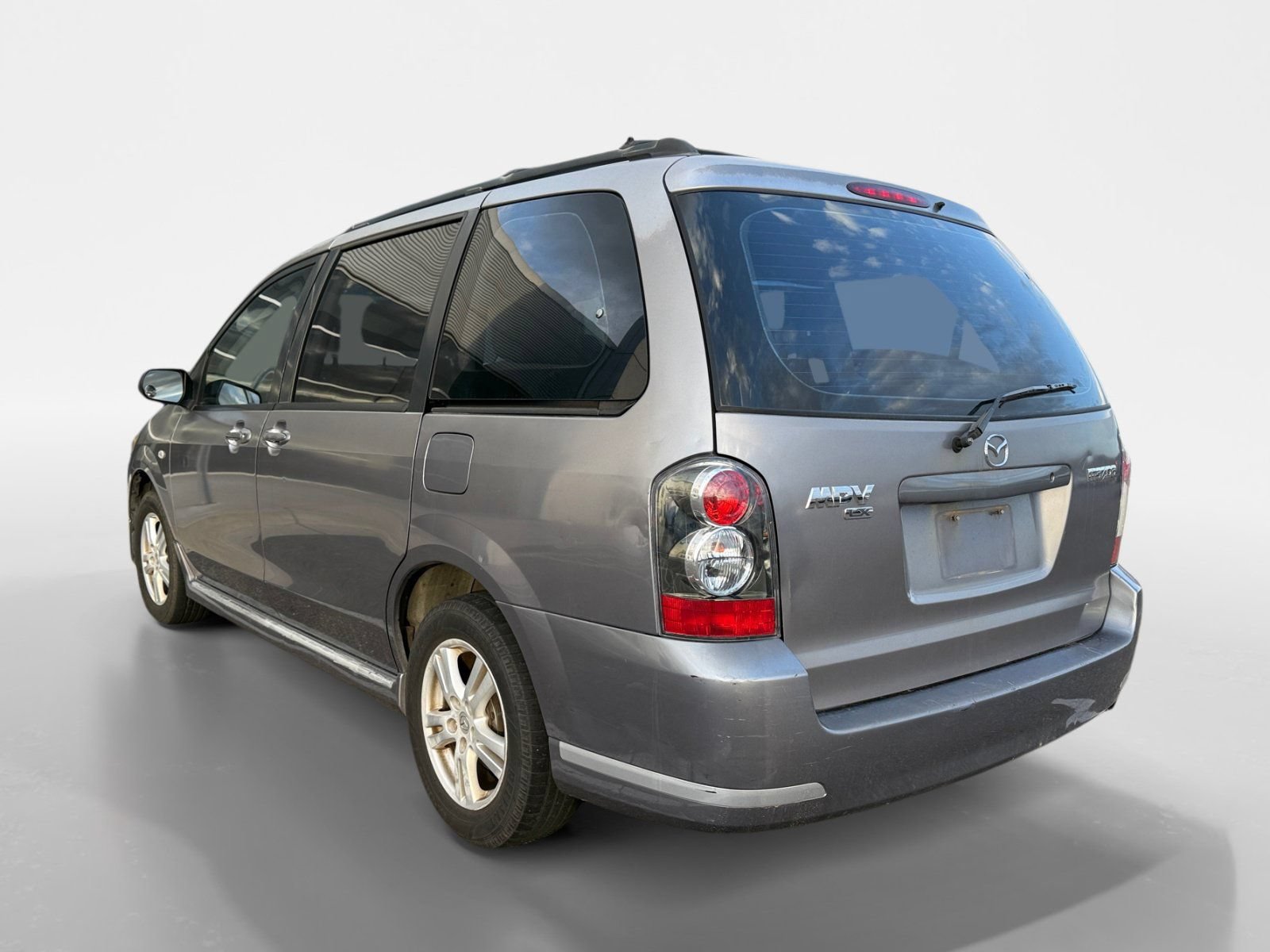 Used 2005 MAZDA MPV LX w/ Floor & Cargo Mat Pkg FWD image 4