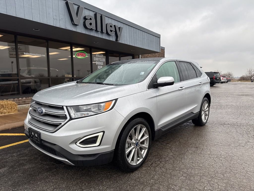 Used 2017 Ford Edge Titanium w/ Equipment Group 301A image 9