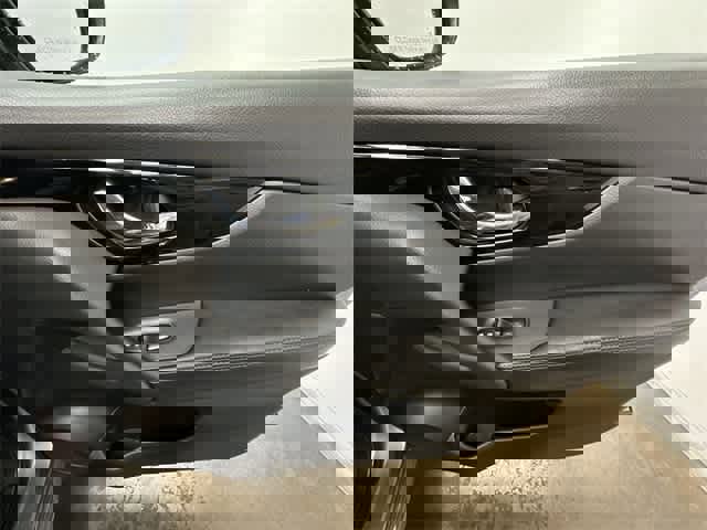 Used 2022 Nissan Rogue Sport SL w/ Premium Package image 24