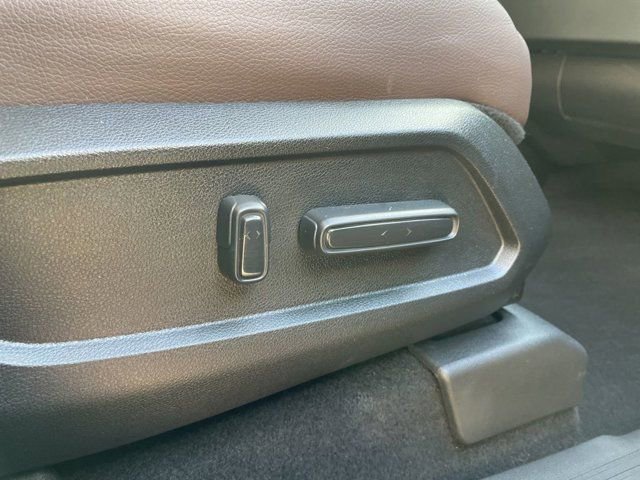 Used 2023 Honda Pilot Elite image 11