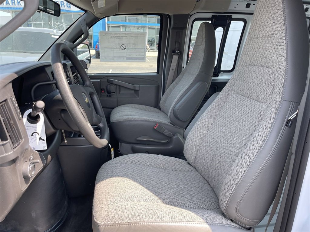 New 2025 Chevrolet Express 3500 Extended w/ Driver Convenience Package image 7