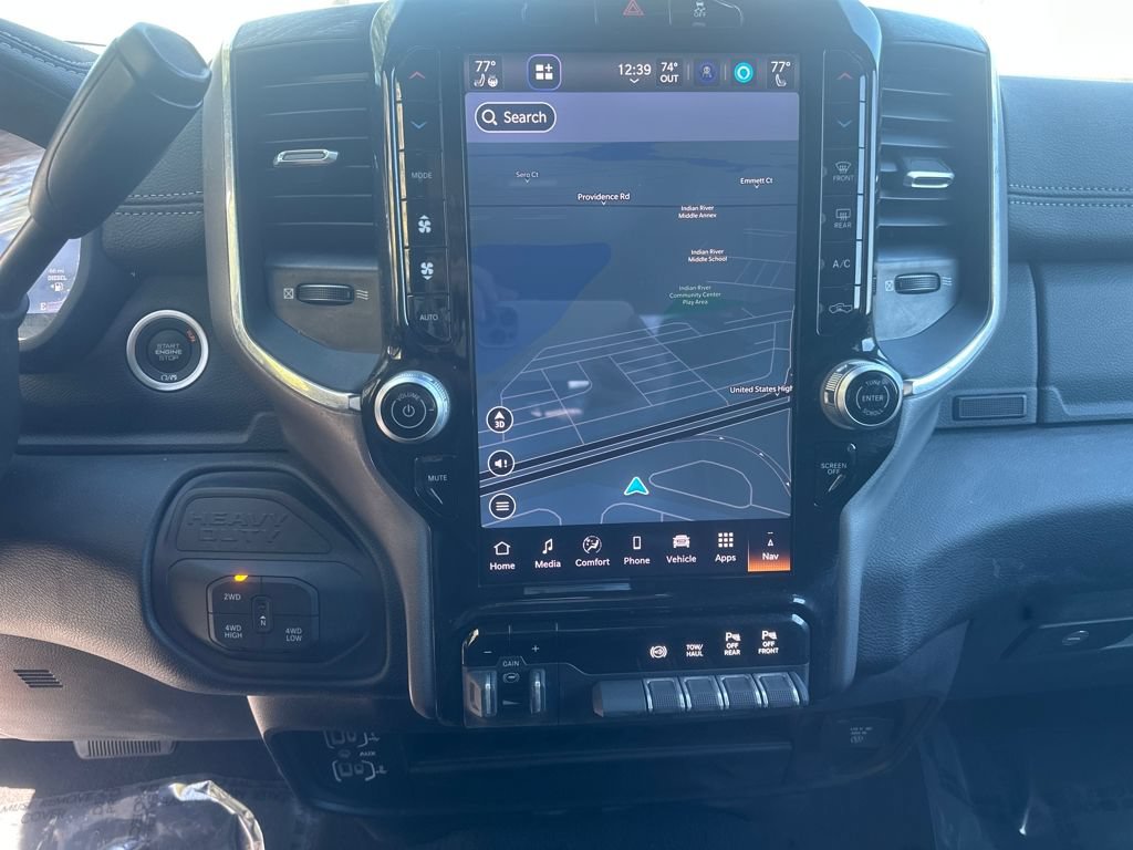 Used 2026 RAM 2500 Laramie AWD/4WD image 12