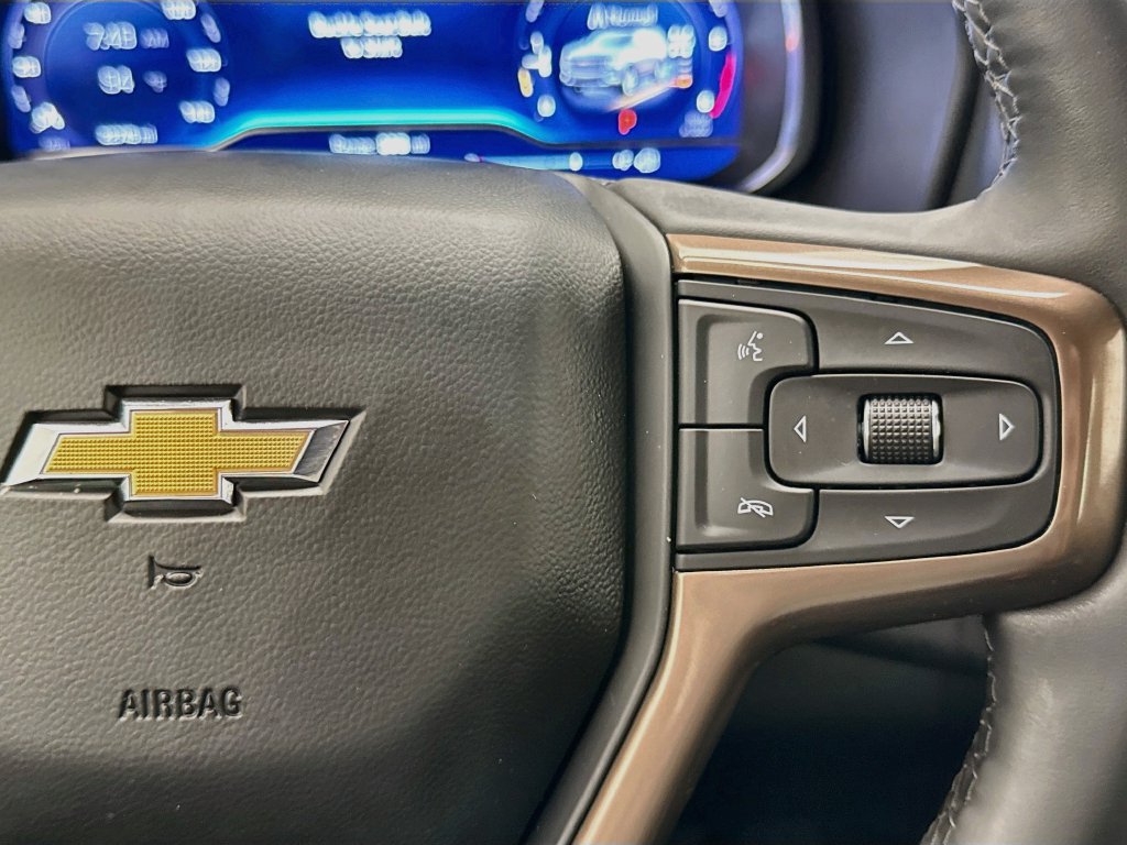 Used 2024 Chevrolet Tahoe High Country AWD/4WD image 12