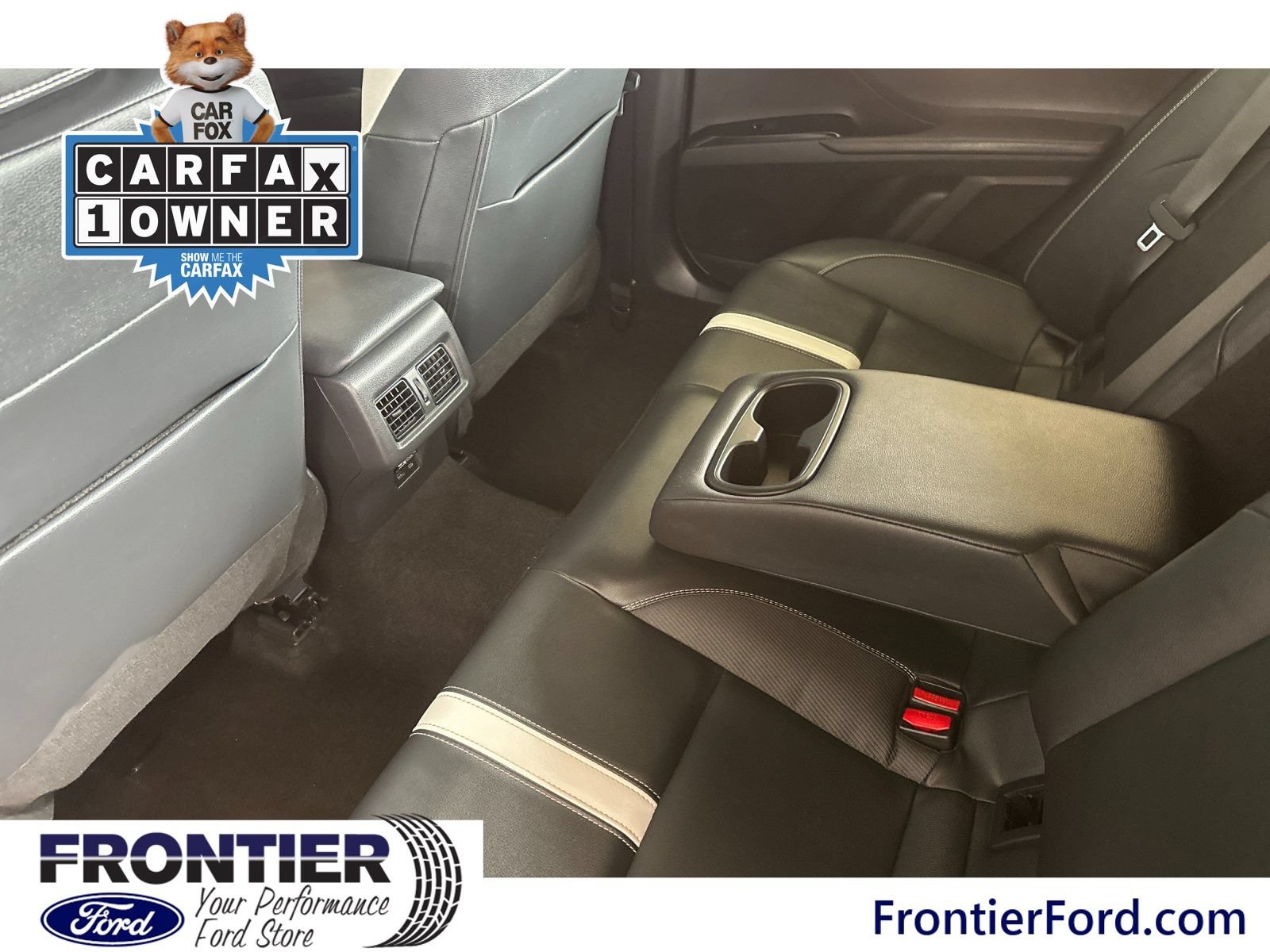 Used 2025 Toyota Camry SE FWD image 13
