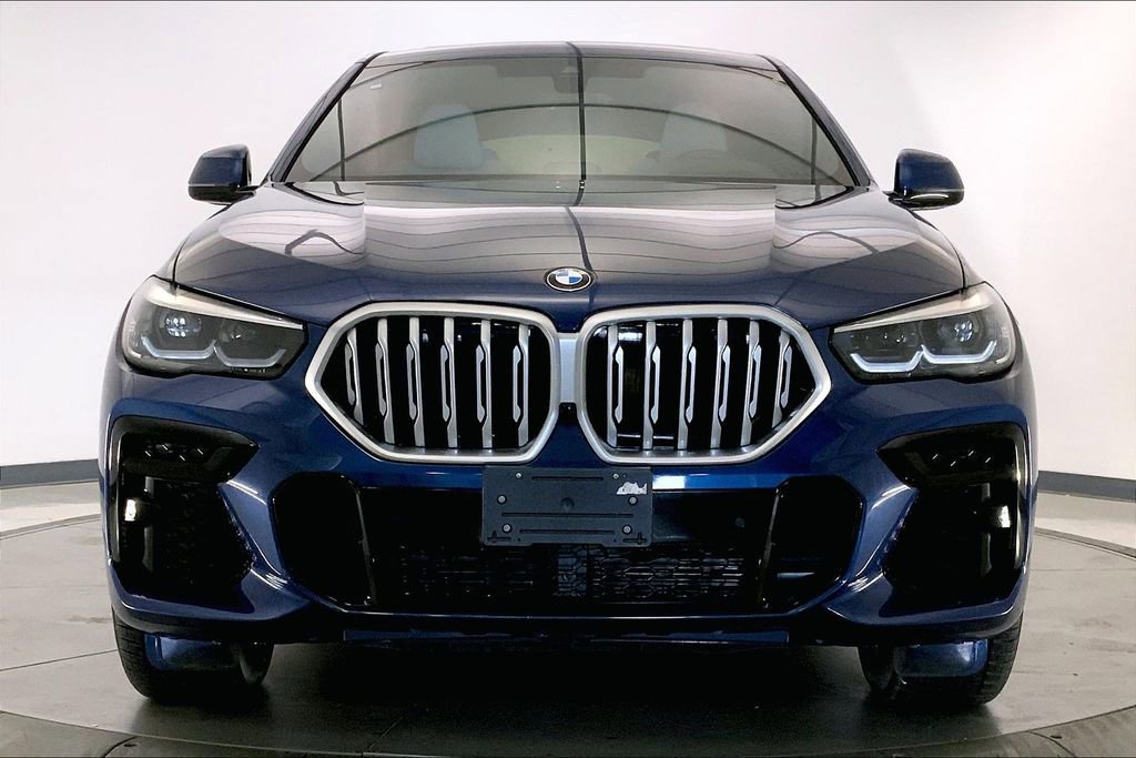 Certified 2023 BMW X6 xDrive40i w/ M Sport Package AWD/4WD image 2