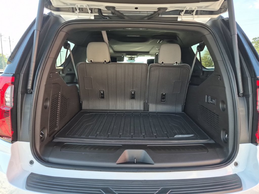 Used 2026 GMC Yukon XL Elevation w/ Elevation Premium Package RWD image 32