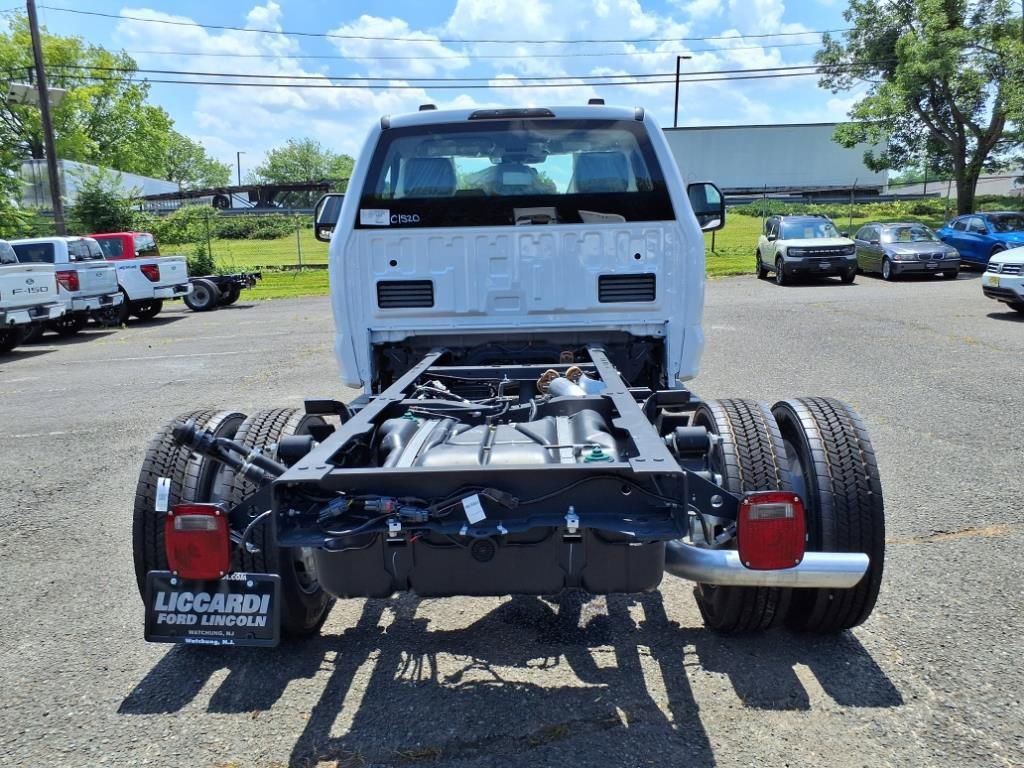 New 2025 Ford F550 4x4 Regular Cab Super Duty w/ XL Chrome Package image 5