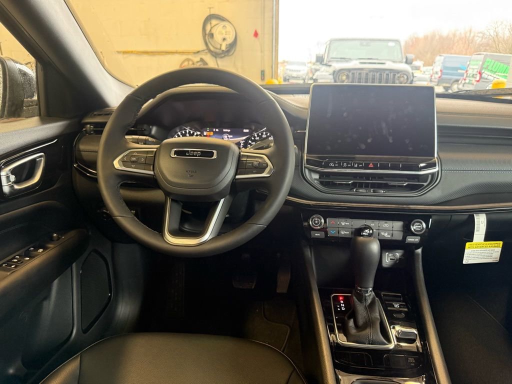 New 2026 Jeep Compass Latitude AWD/4WD image 14