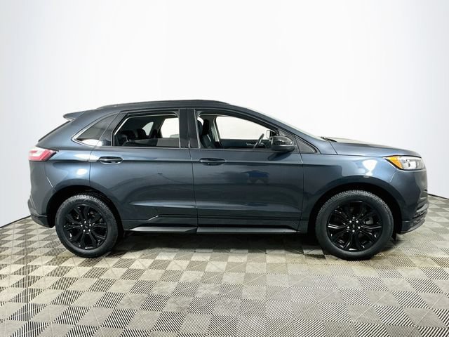 Used 2024 Ford Edge SE w/ Black Appearance Package AWD/4WD image 2
