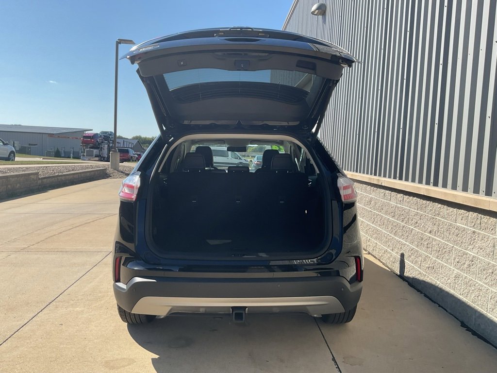 Used 2024 Ford Edge SEL w/ Convenience Package image 18