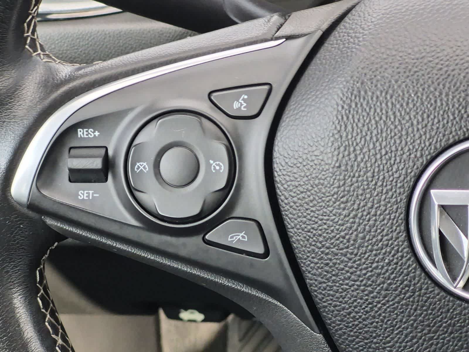 Used 2018 Buick Regal Preferred FWD image 23