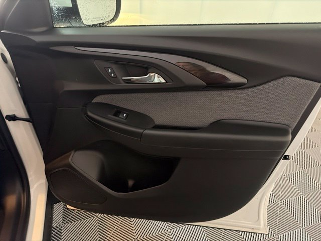 Used 2021 Chevrolet TrailBlazer LT w/ Convenience Package FWD image 26