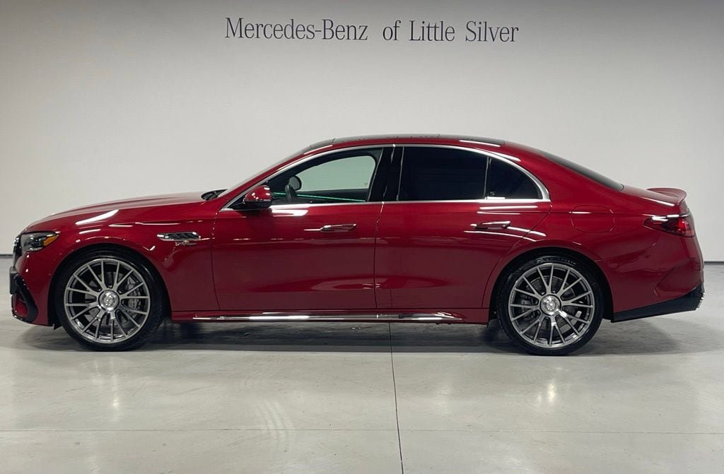 Certified 2025 Mercedes-Benz E 53 AMG e 4MATIC Sedan w/ Driver Assistance Package image 2