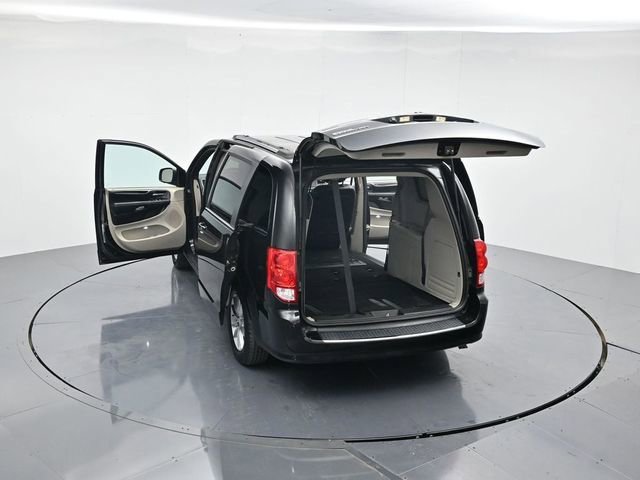 Used 2019 Dodge Grand Caravan SXT image 43