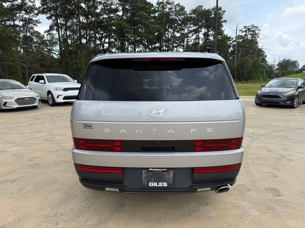 Certified 2025 Hyundai Santa Fe SEL FWD image 4