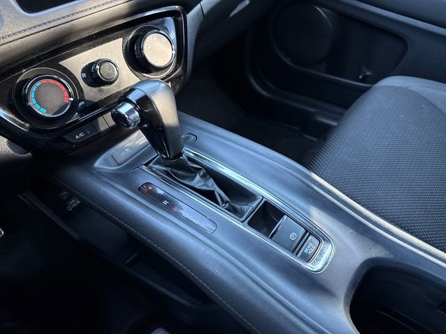 Certified 2021 Honda HR-V Sport image 28