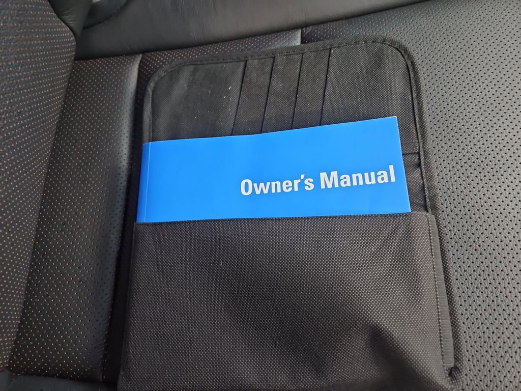 Used 2024 Honda Passport Black Edition image 28