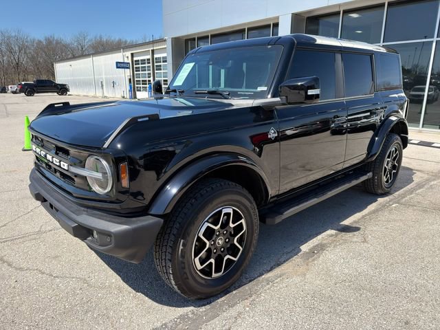 Used 2024 Ford Bronco Outer Banks image 3