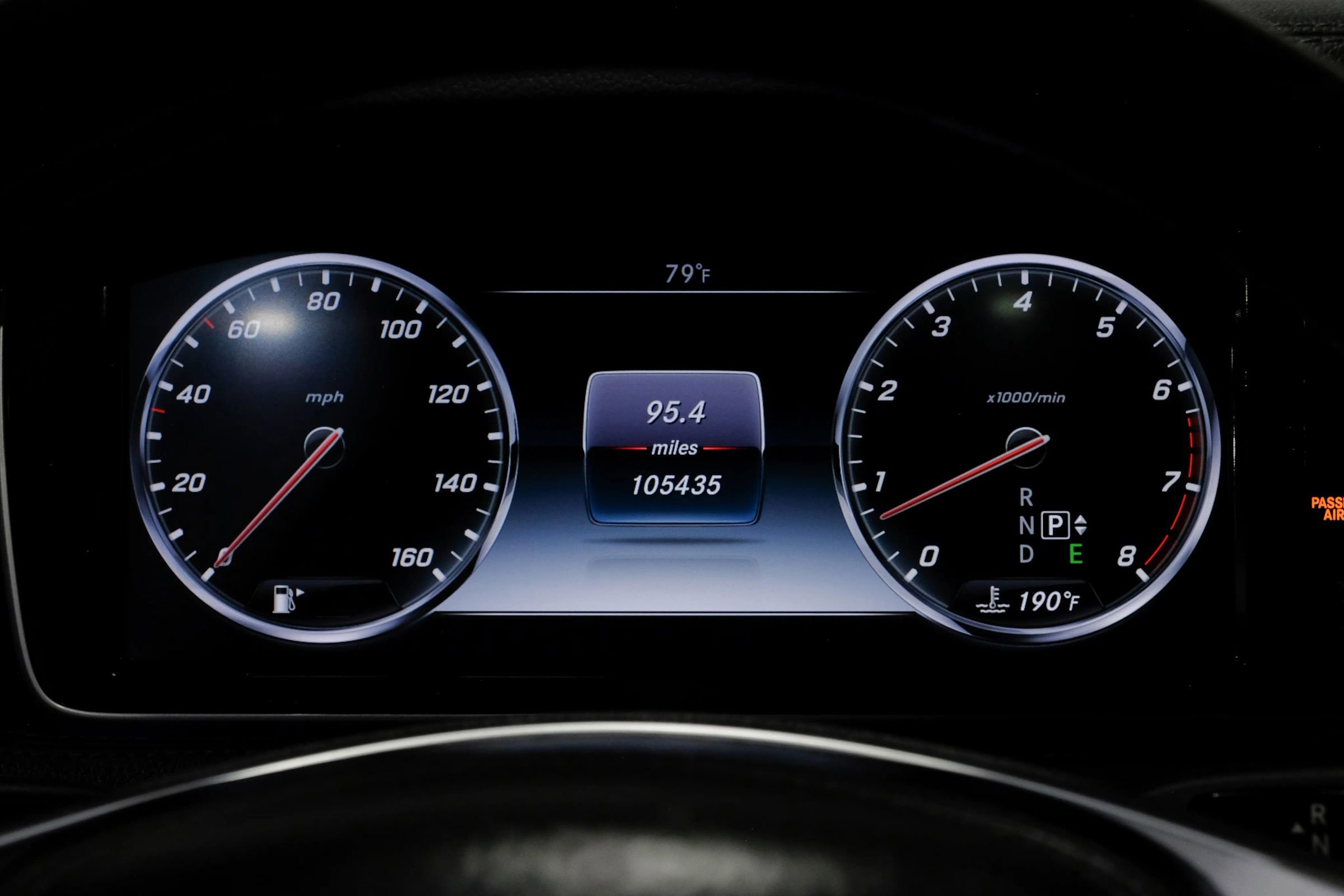 Used 2015 Mercedes-Benz S 550 Sedan w/ Sport Package w/ Sport Package image 26