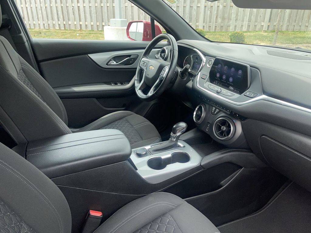 Used 2019 Chevrolet Blazer LT FWD image 38