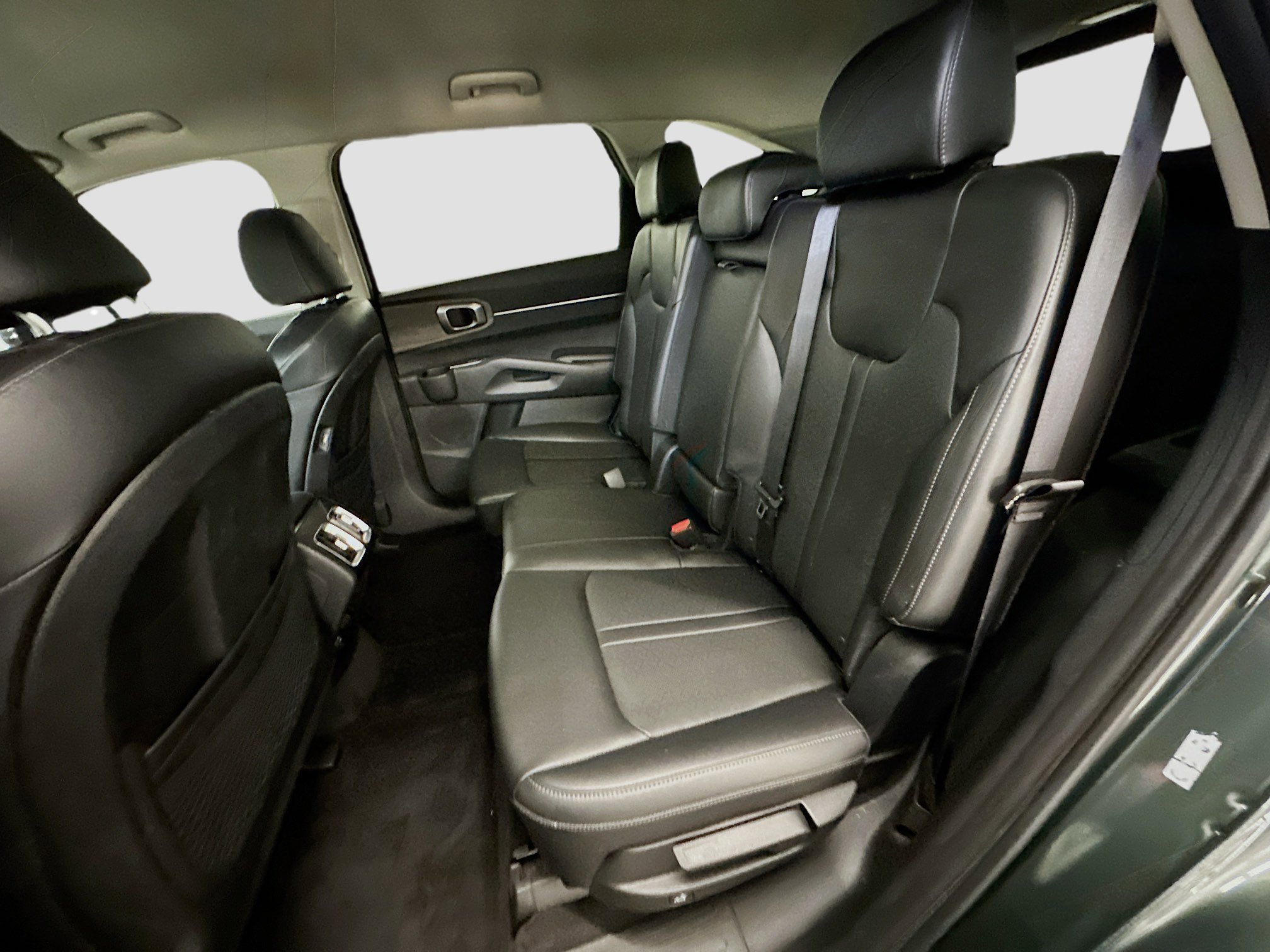 Used 2023 Kia Sorento S AWD/4WD image 29